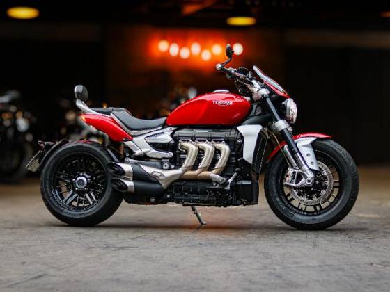 TRIUMPH ROCKET III R TRIUMPH ROCKET III R